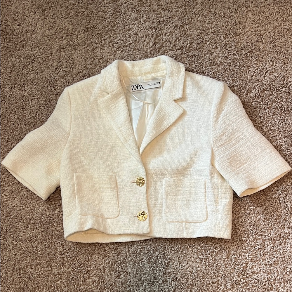 Zara Cream Cropped Tweed Jacket with Gold Buttons